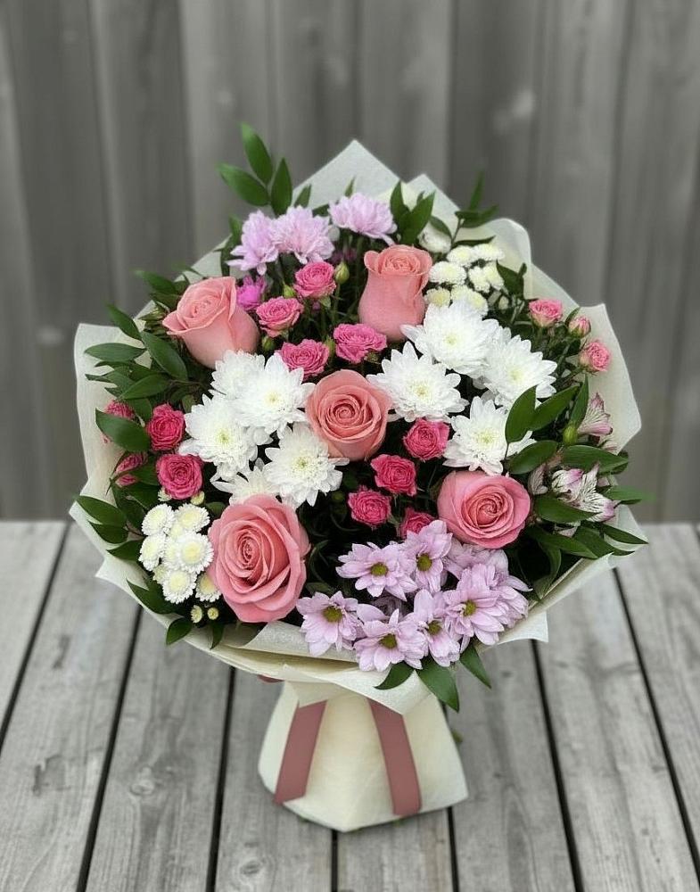 Букет цветов из: Альстромерии, Гвоздики, Розы и Хризантемы в Новом Кяхулае