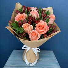 Букет цветов из:  Розы и Альстромерии в Новом Кяхулае