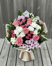 Букет цветов из:  Альстромерии, Гвоздики, Розы и Хризантемы в Новом Кяхулае