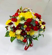 Цветочная композиция из Хризантемы и Розы в корзине в Новом Кяхулае