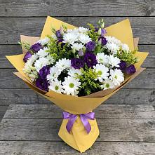 Букет цветов из:  Ирисы, Хризантемы и Ромашки в Новом Кяхулае