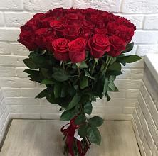 Букет Красные розы Гран При в Новом Кяхулае