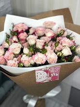 Букет цветов из:  Розы в Новом Кяхулае