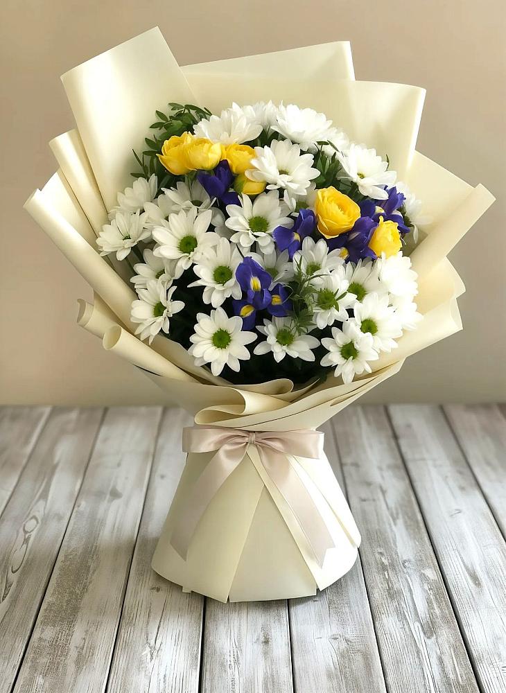 Букет цветов из: Ирисы, Хризантемы и Розы в Новом Кяхулае