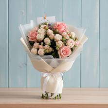 Букет цветов из:  Розы в Новом Кяхулае